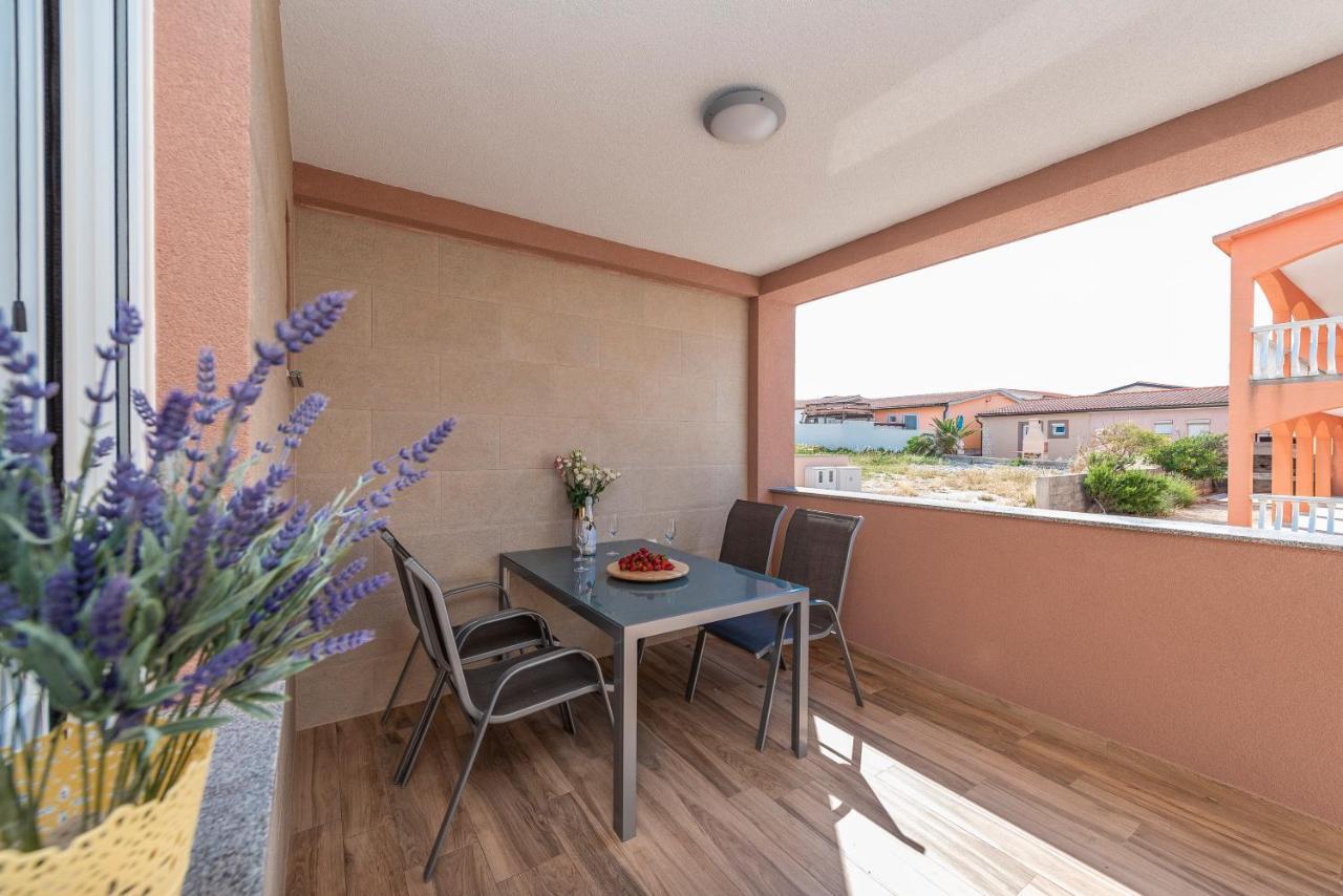 Luxury Apartments - La Vir 1 & 2 Exterior foto