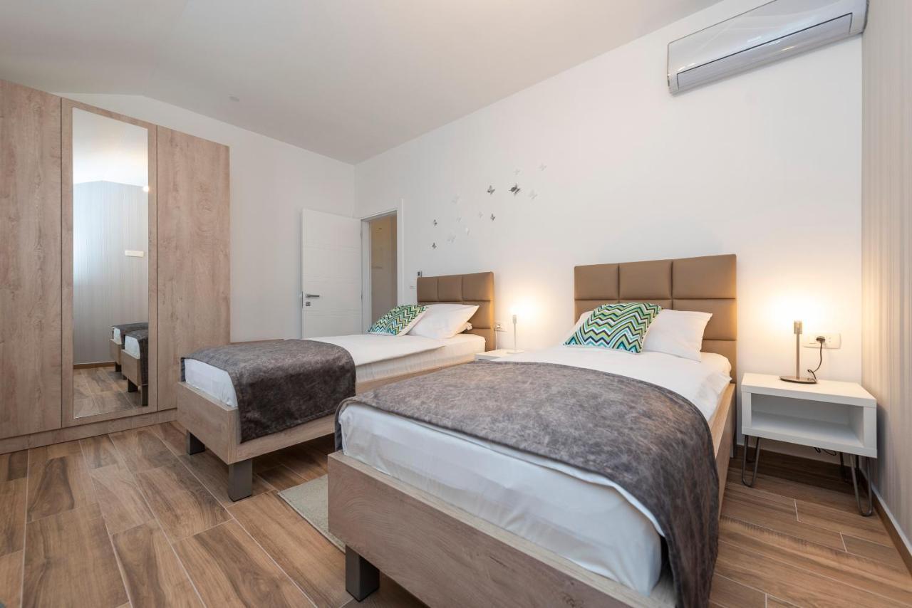 Luxury Apartments - La Vir 1 & 2 Exterior foto