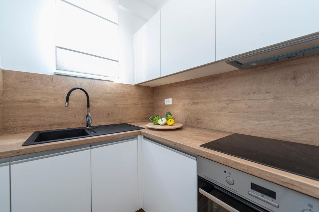 Luxury Apartments - La Vir 1 & 2 Exterior foto
