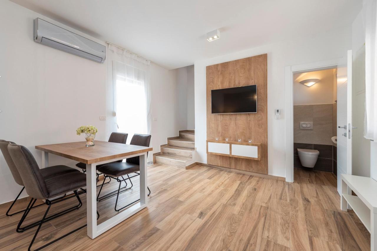 Luxury Apartments - La Vir 1 & 2 Exterior foto